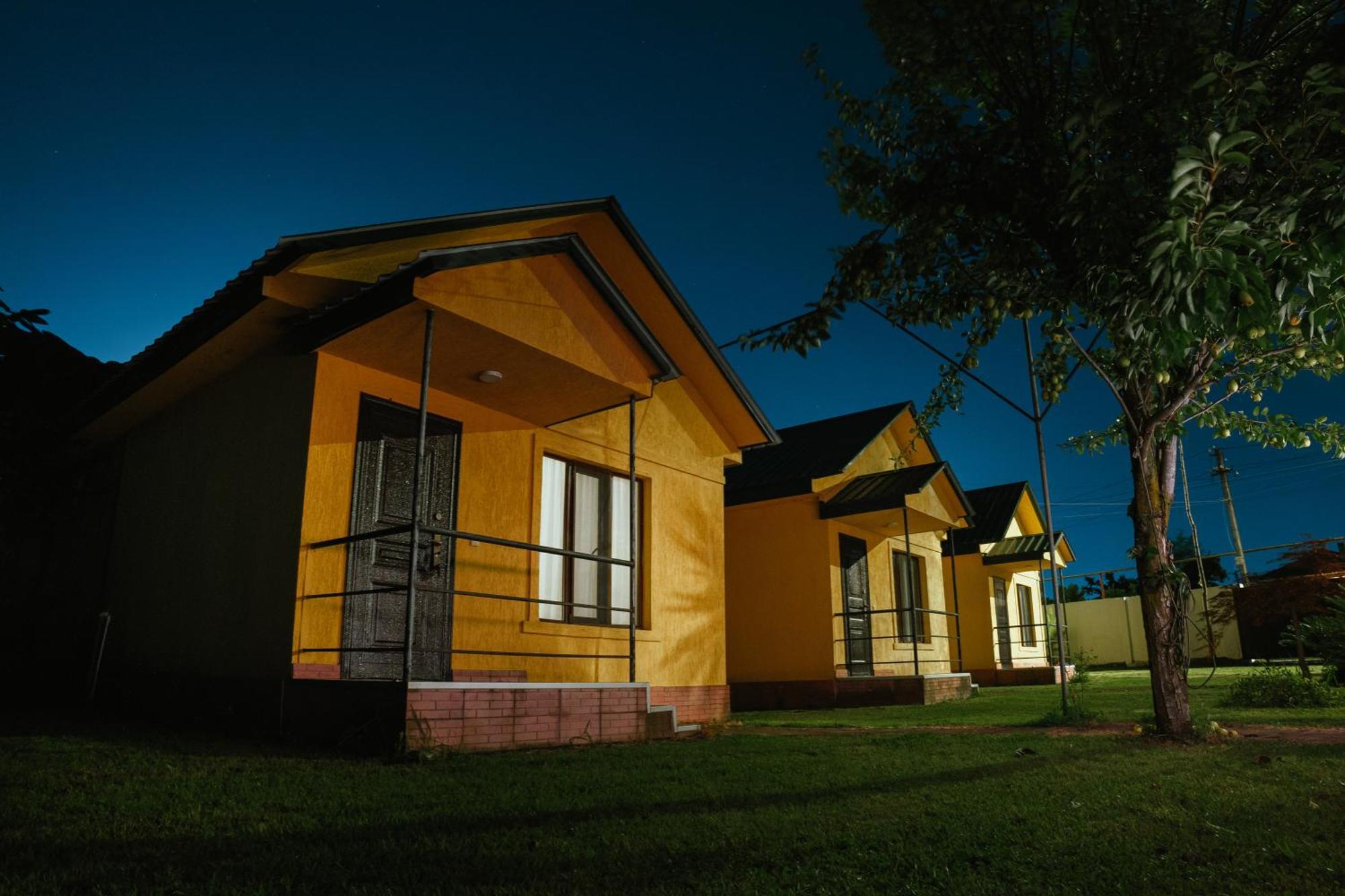 Senima'S Paradise Batumi Exterior photo